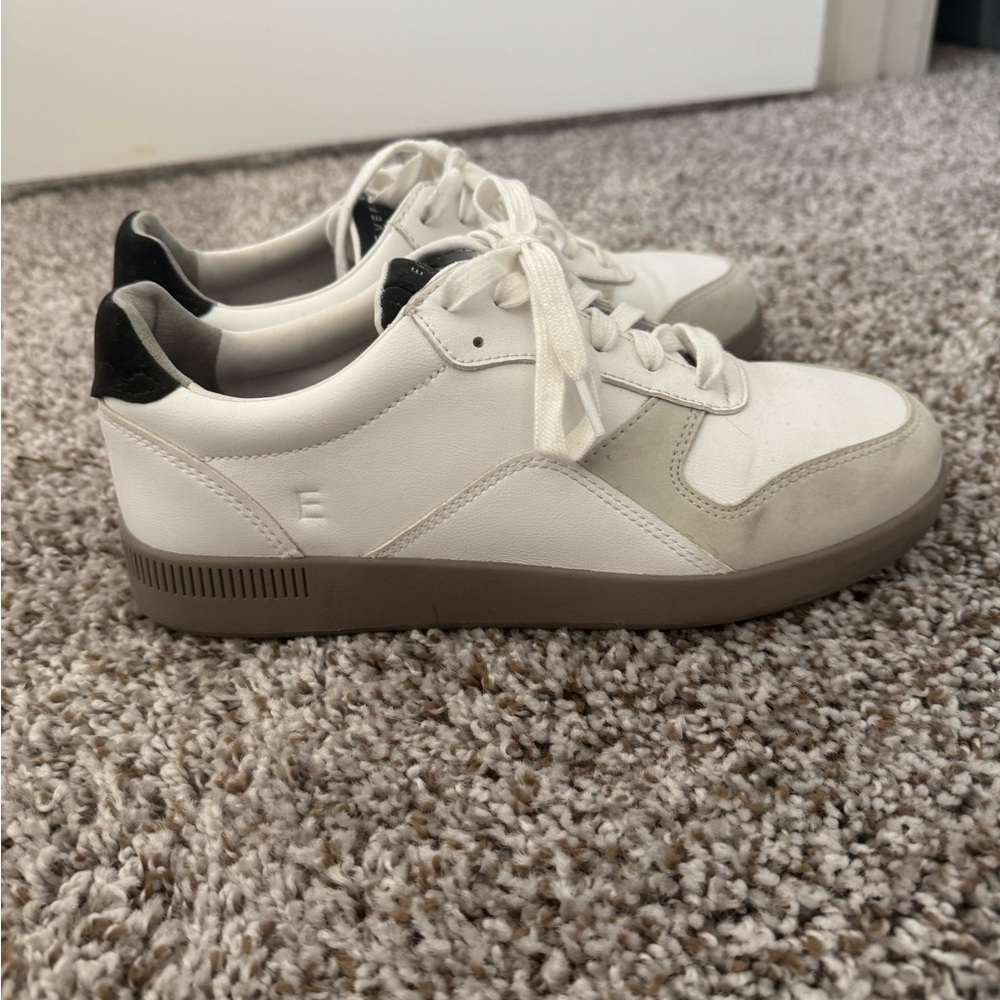 EVERLANE The ReLeather Court Sneaker in white-smoke Size Women’s 7.5/Men’s 5.5
